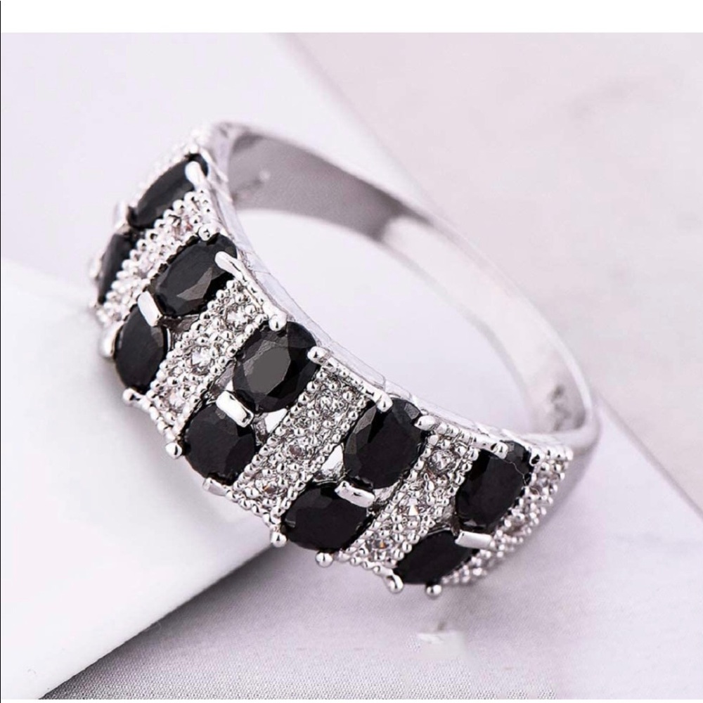 925 Sterling Silver Oval Black Onyx Gemstone ring